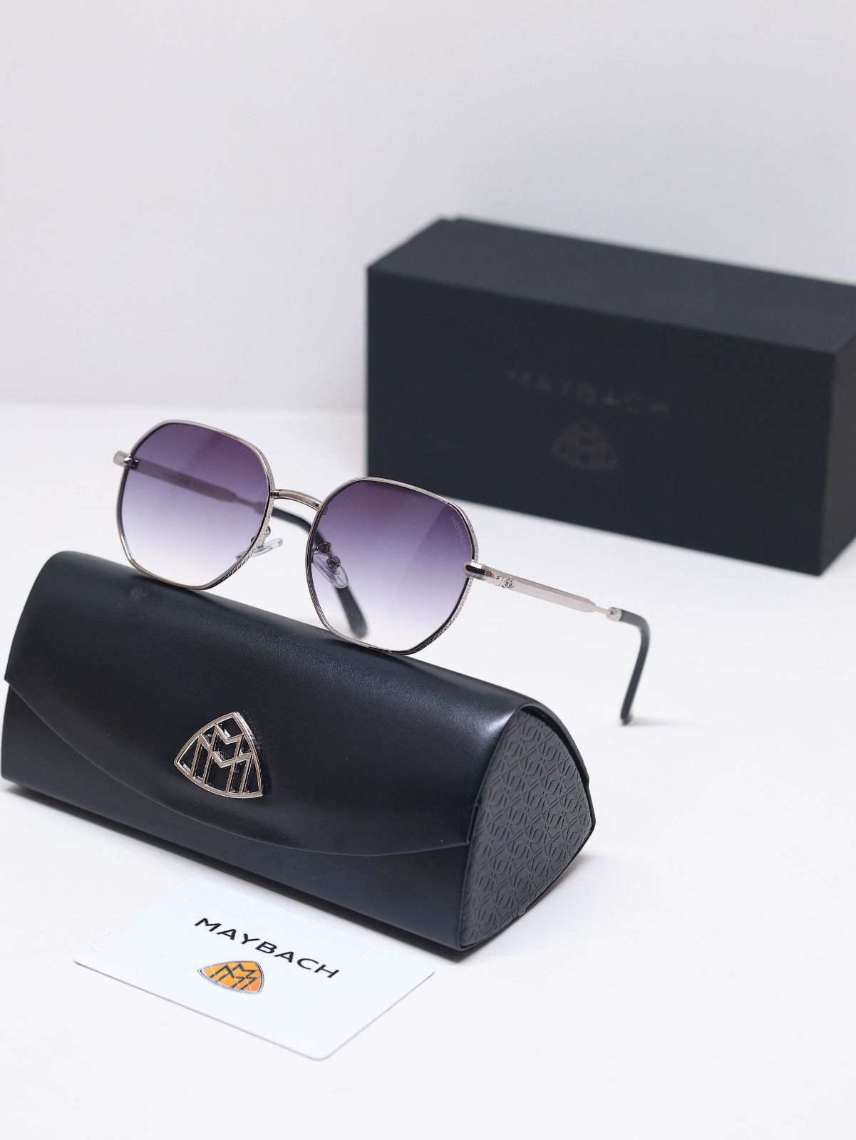 Novelle Shades