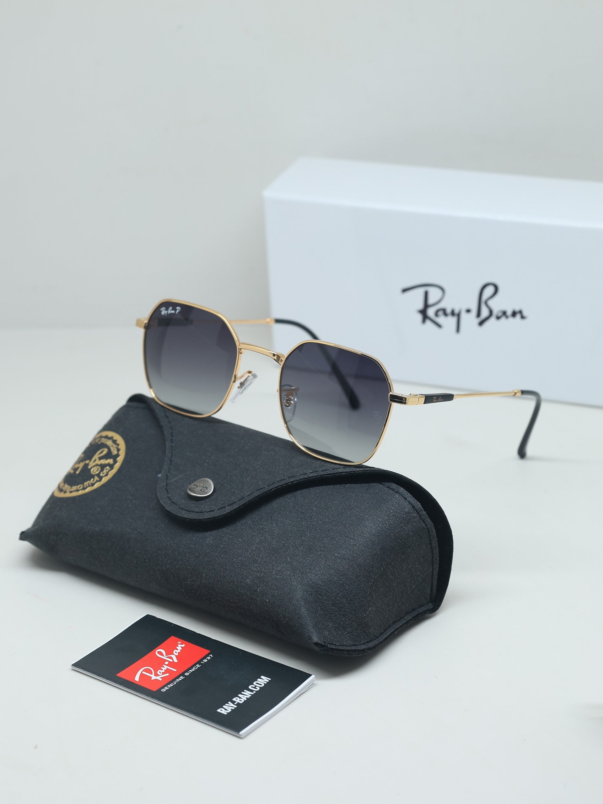 Lustris Eyewear